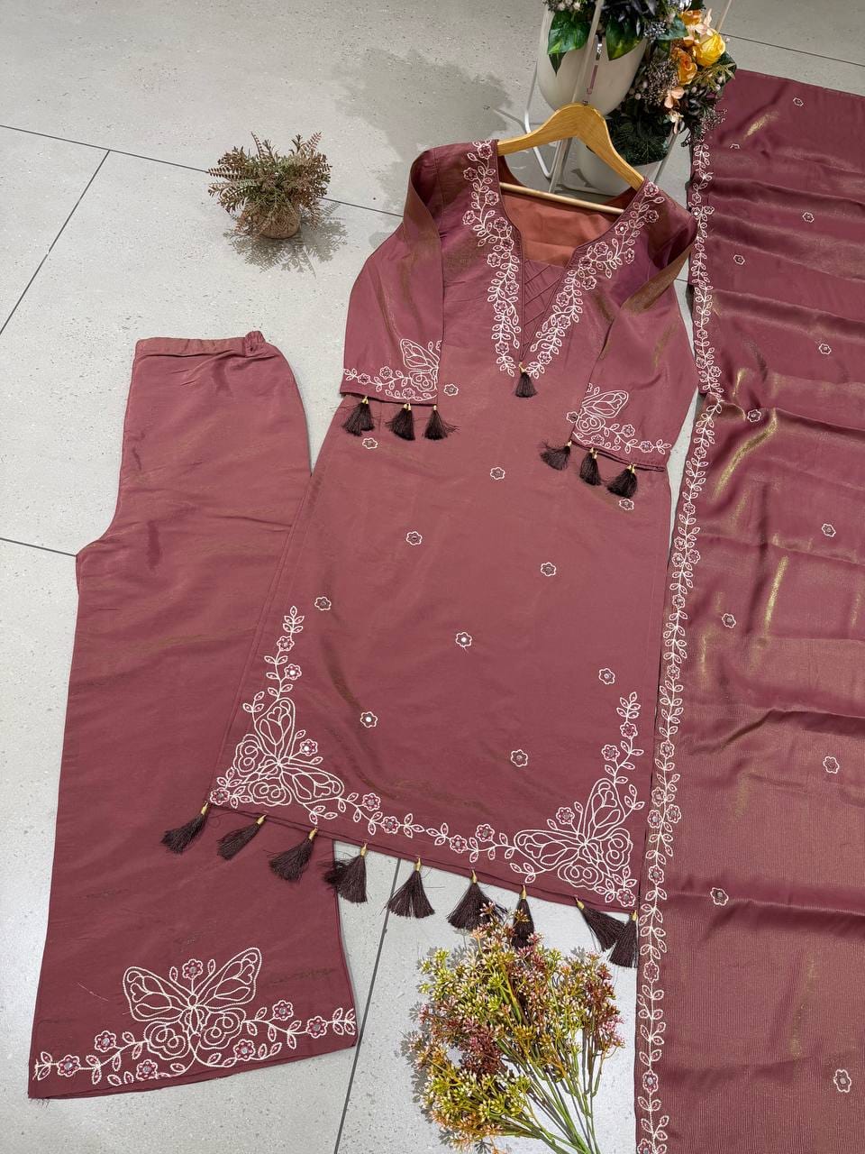 Leo Denting Mirror Work Suit Set