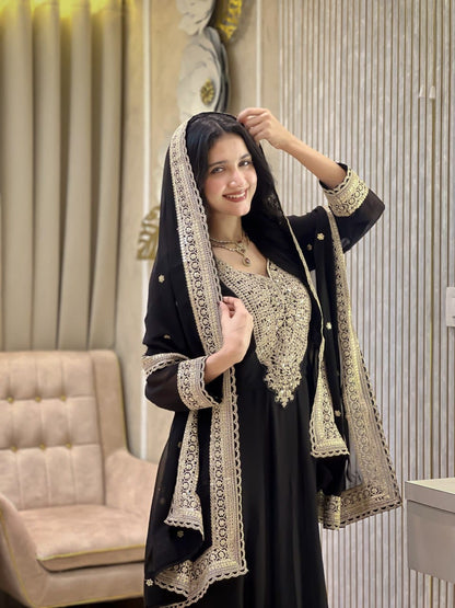 Embroidered Blooming Fox Georgette Gown Set