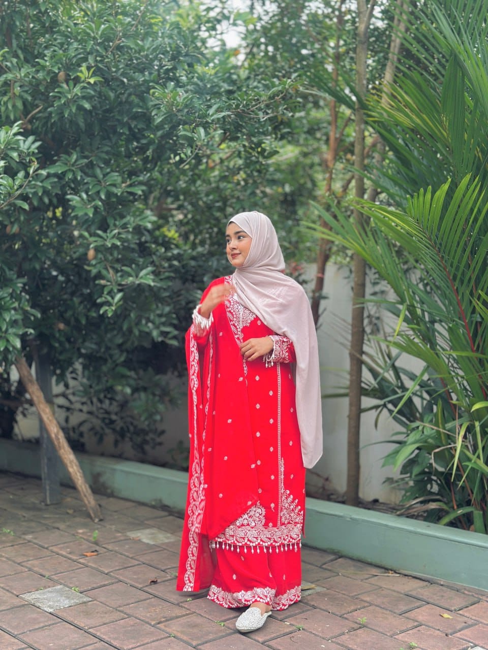 Embroidered Fox Georgette Suit Set