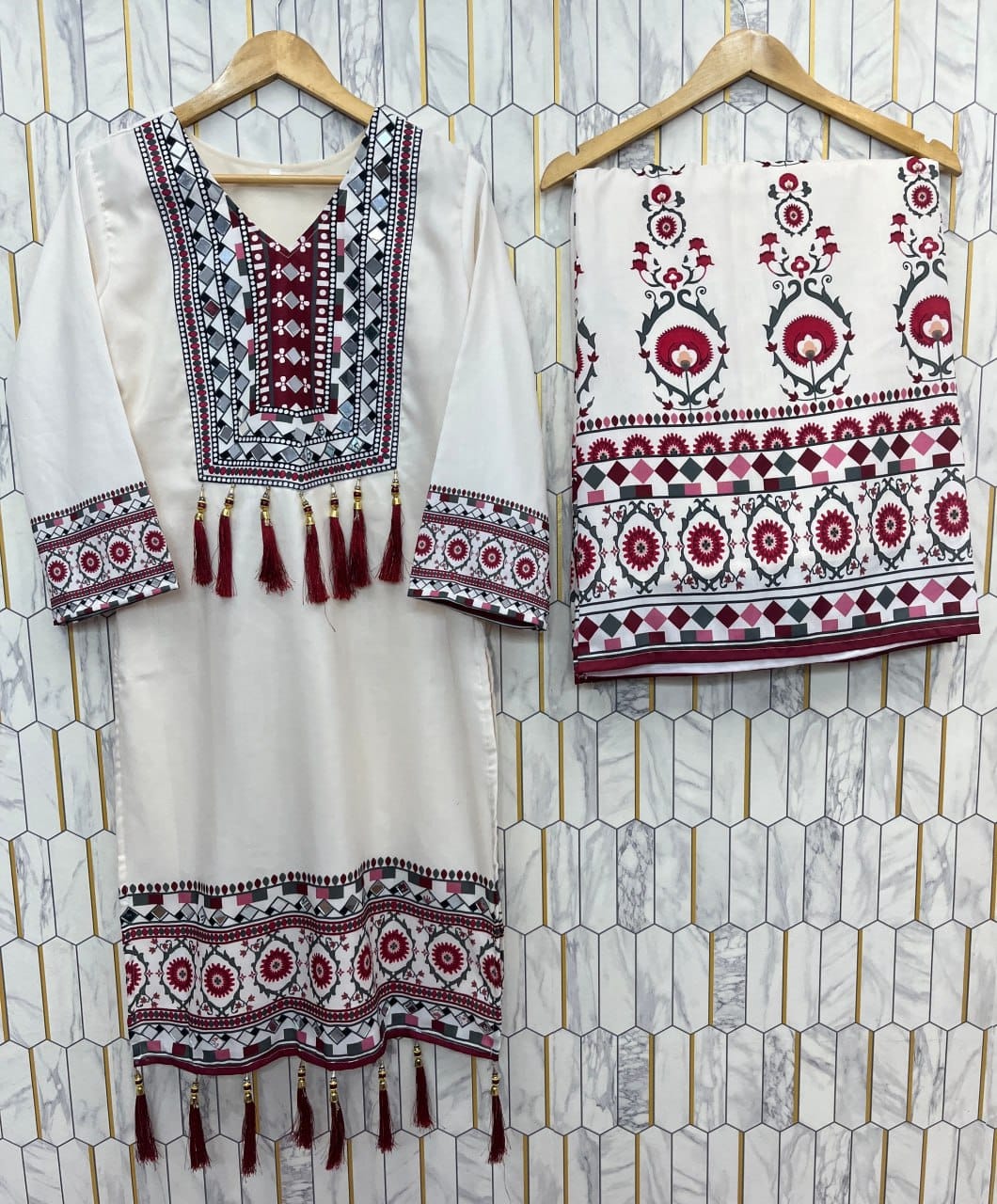 Rangriti Maslin Printed Mirror Work Suit Set