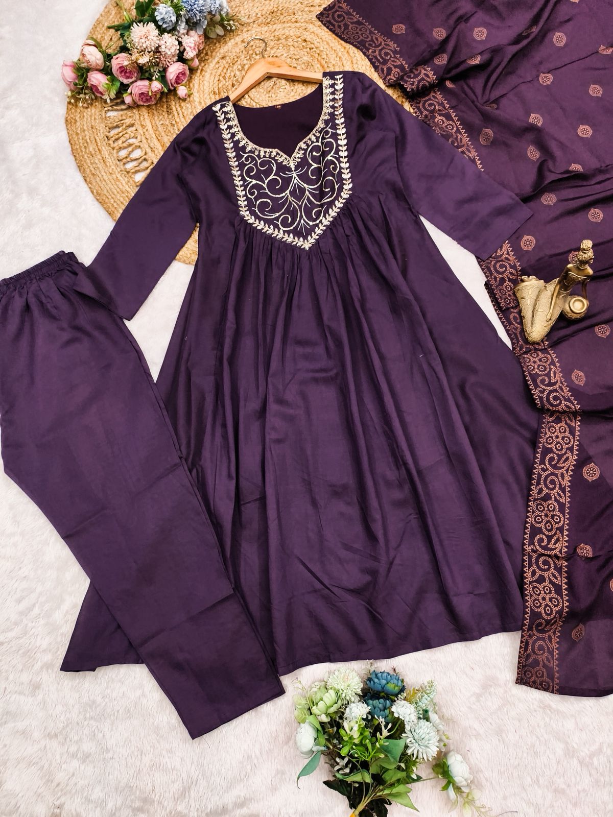 Vanya Grace Chanderi Silk Kurta Set