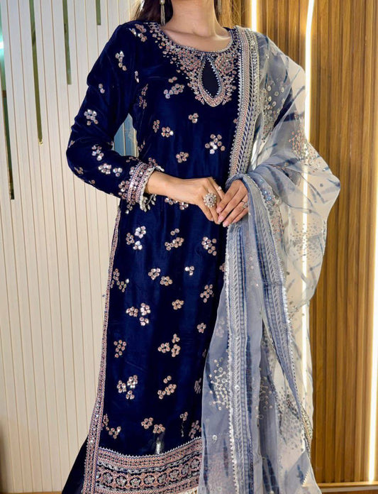 Veloura Velvet Festive Embroidered Set