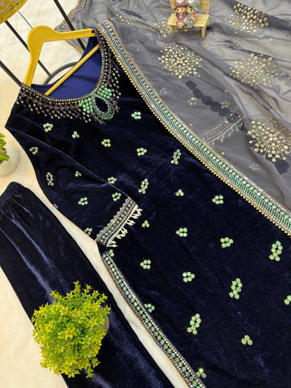 Veloura Velvet Festive Embroidered Set