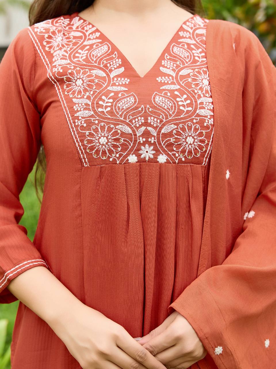 Women’s Rayon Embroidered Kurta Set