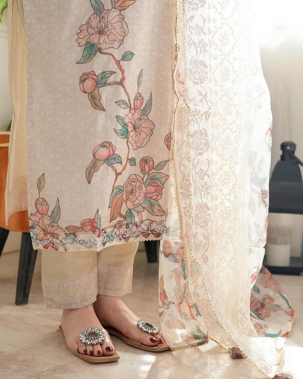 Lilan Printed Suit Set in Light Pink
