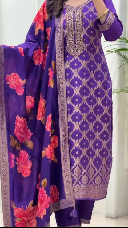 Banarasi Style Kurti Pant Set with Dupatta & Pearl Bracelet