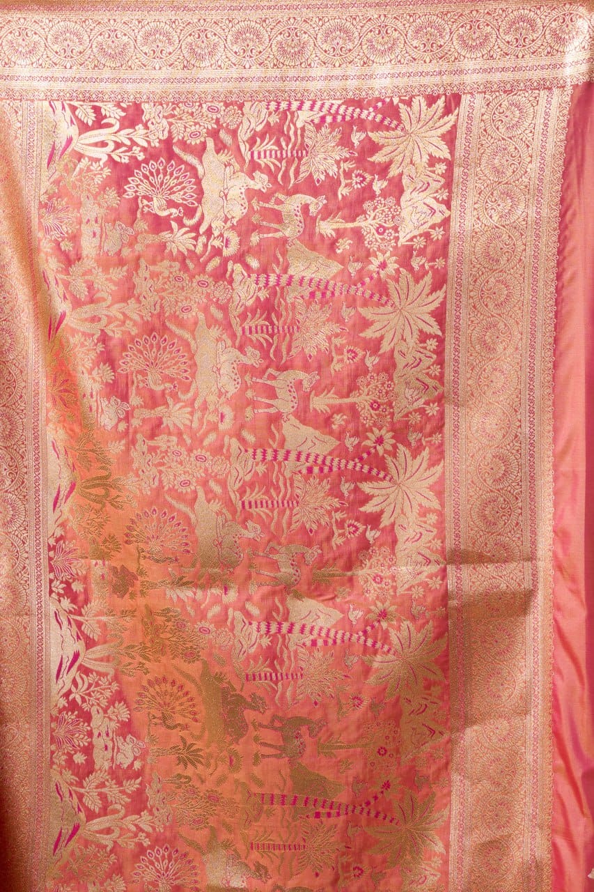 Rich Pallu Silk Saree with Jacquard Weaving & Zhallar