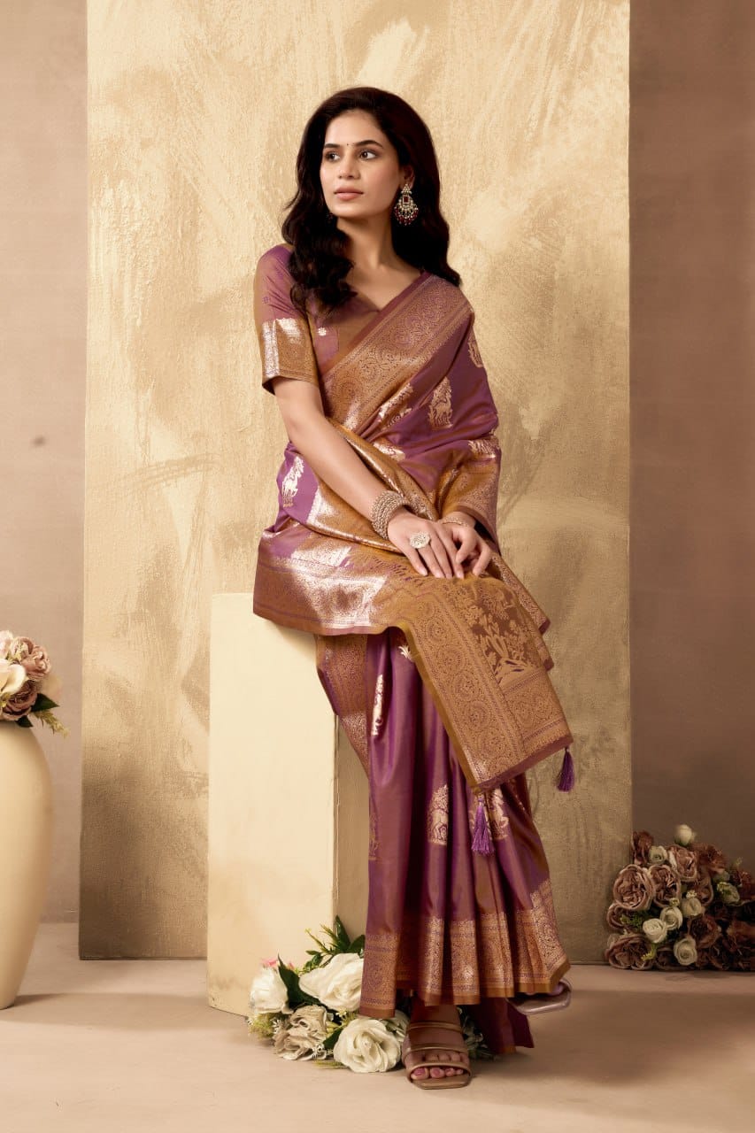 Rich Pallu Silk Saree with Jacquard Weaving & Zhallar