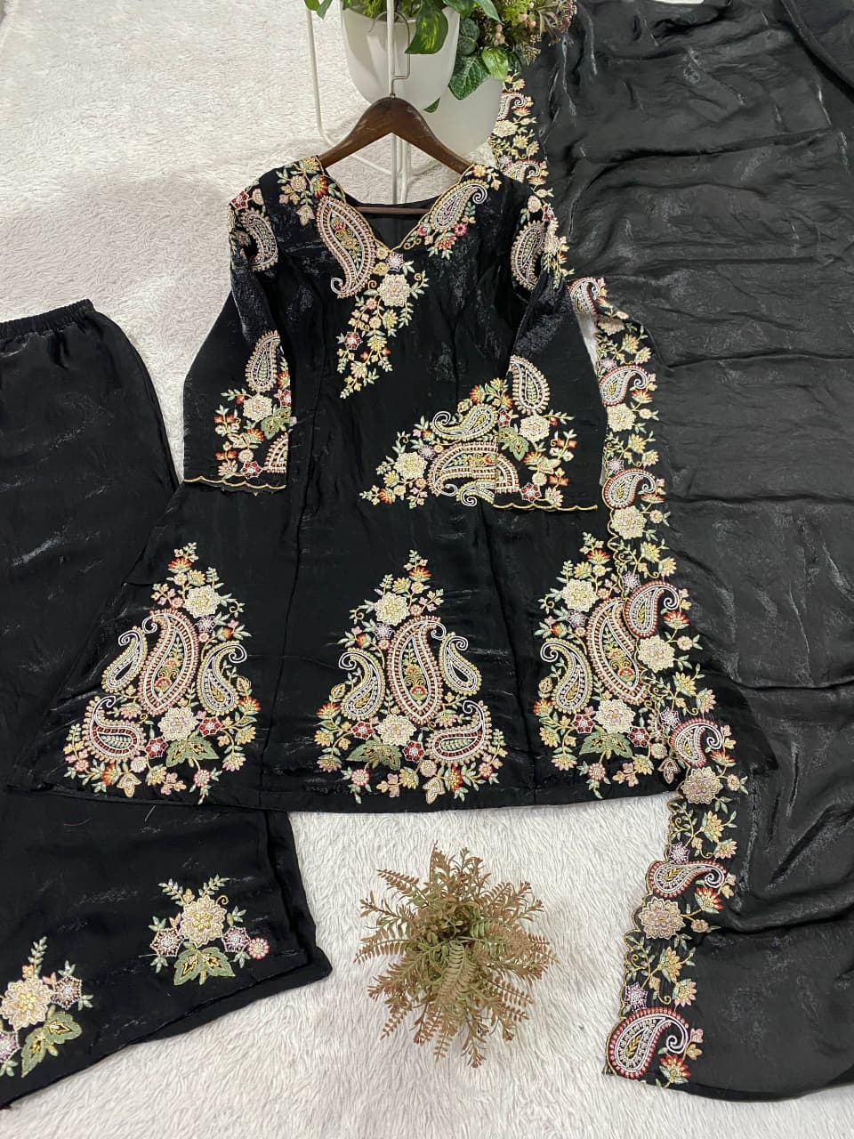 Fendy Sequins Plazzo Set
