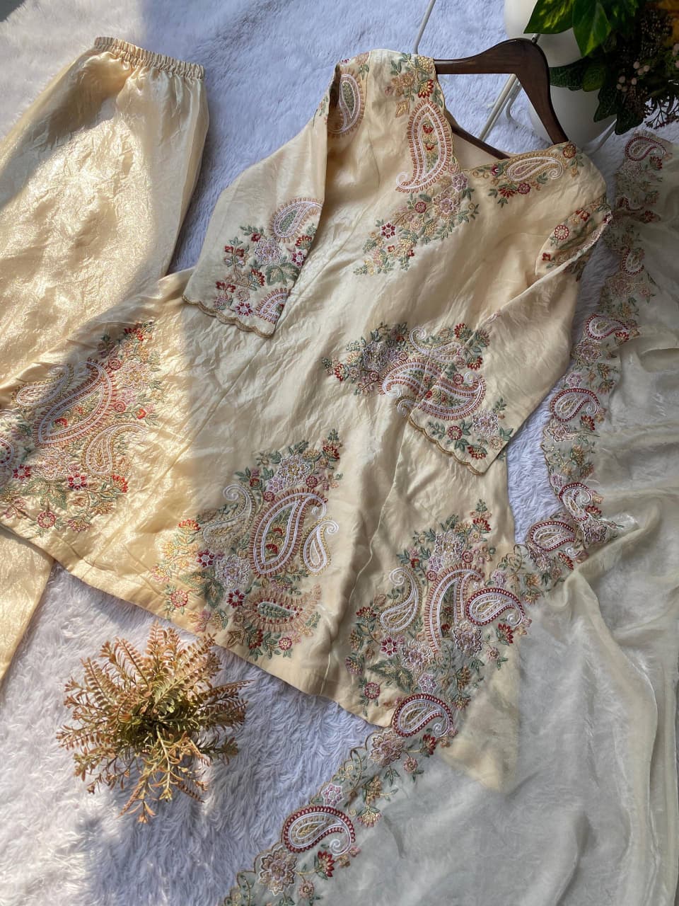 Fendy Sequins Plazzo Set
