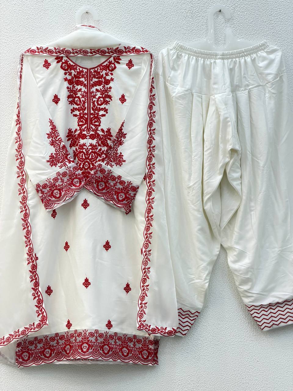 Rayon Embroidered Farshi Set
