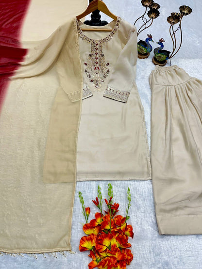 Fox Georgette Cutwork Set
