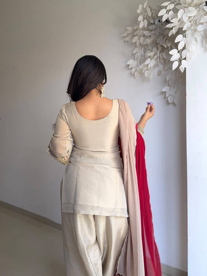 Fox Georgette Cutwork Set
