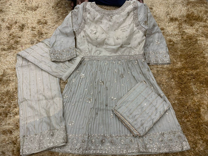 Simmer Embroidered Suit Set