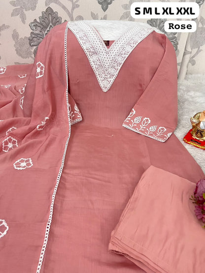 ROSE Embroidered Suit Set