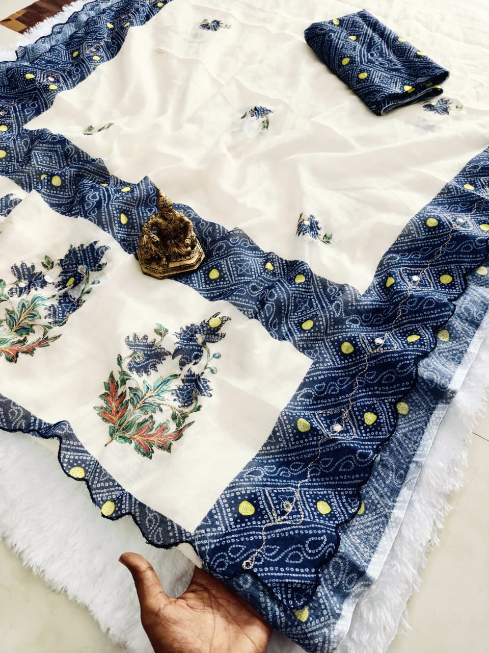 Heavy Linen Bandhani & Leheriya Digital Print Saree