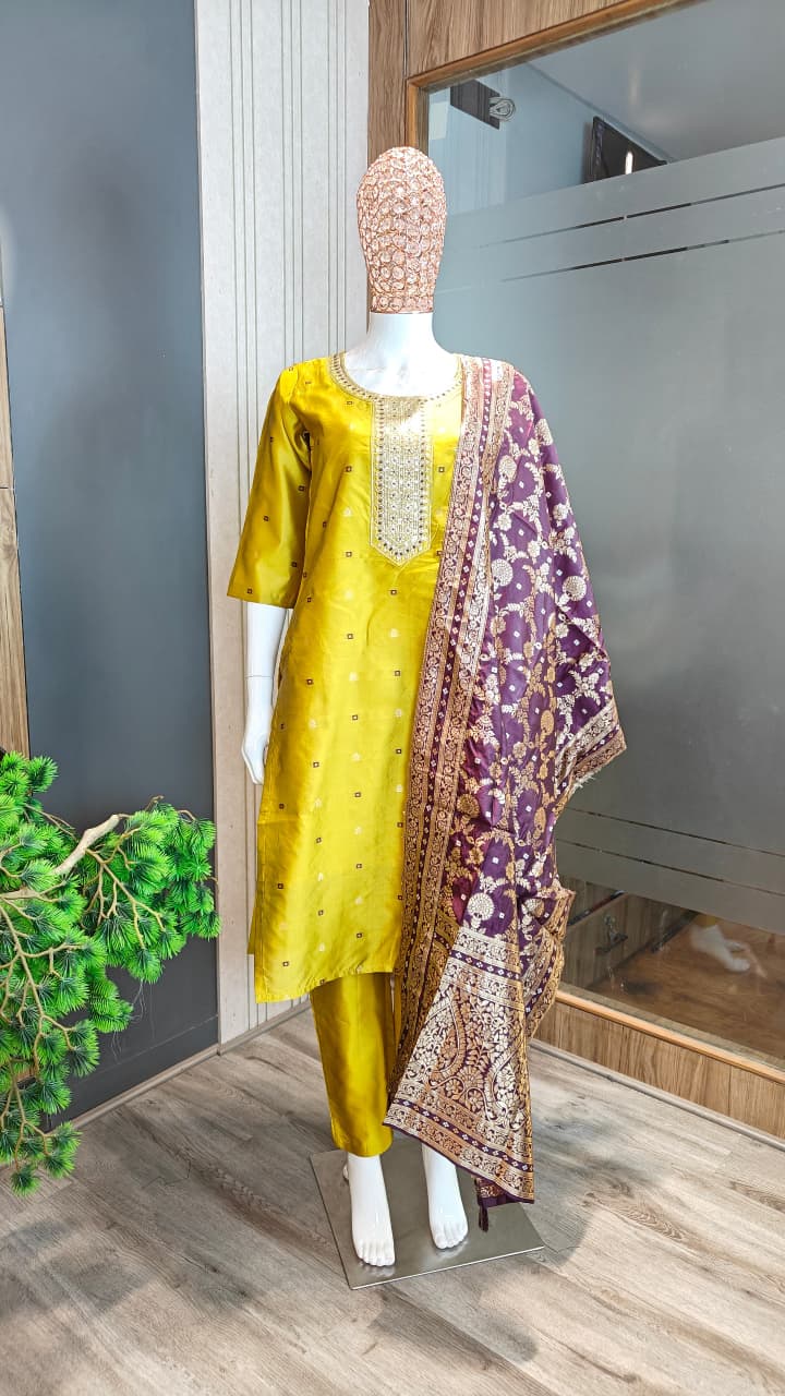Art Silk Woven Kurta Set with Lace Border Dupatta