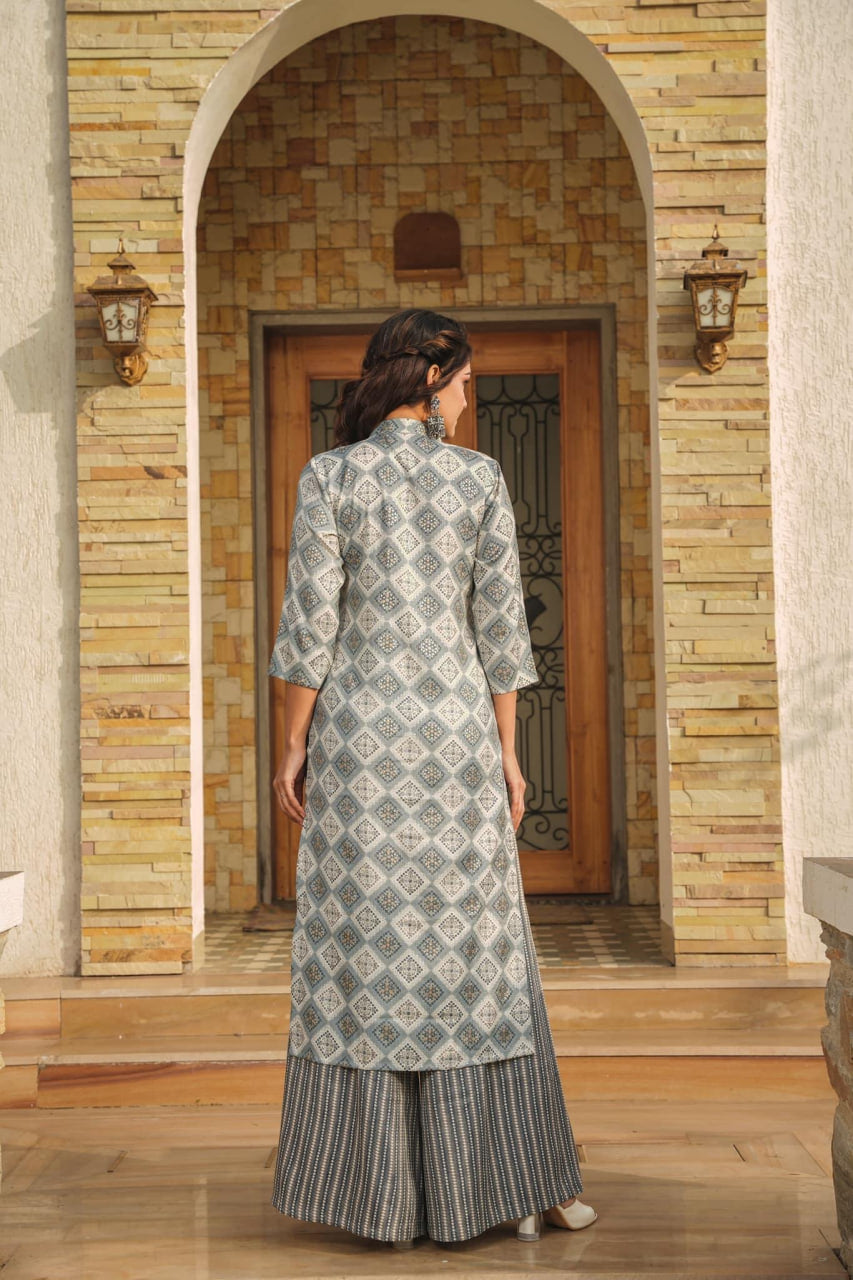 Heavy Rayon Digital Printed Kurti Pant Set with Attached Crepe Inner