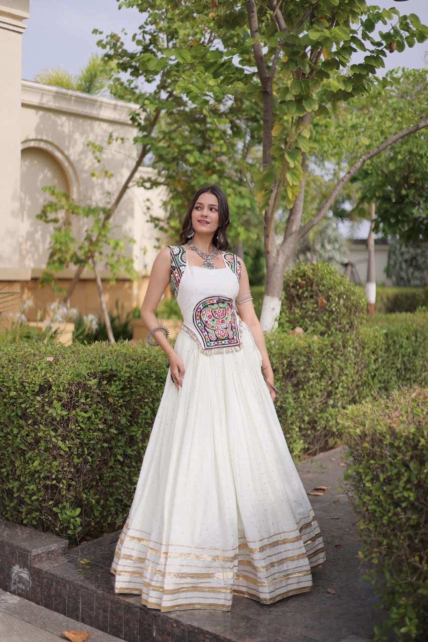 14KG Reyon Mukesh Work Lehenga Choli