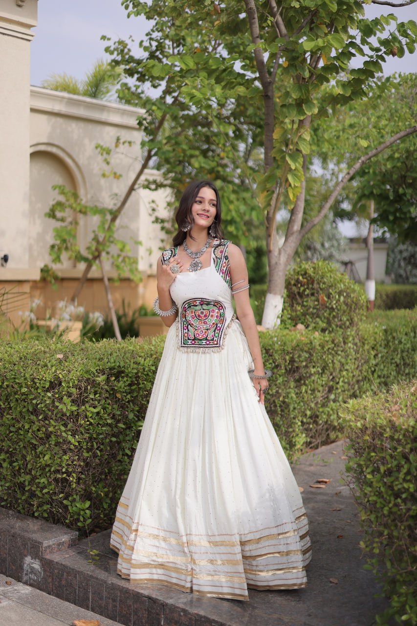 14KG Reyon Mukesh Work Lehenga Choli