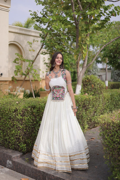 14KG Reyon Mukesh Work Lehenga Choli