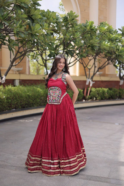 14KG Reyon Mukesh Work Lehenga Choli
