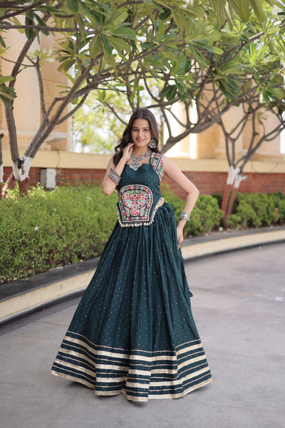 14KG Reyon Mukesh Work Lehenga Choli