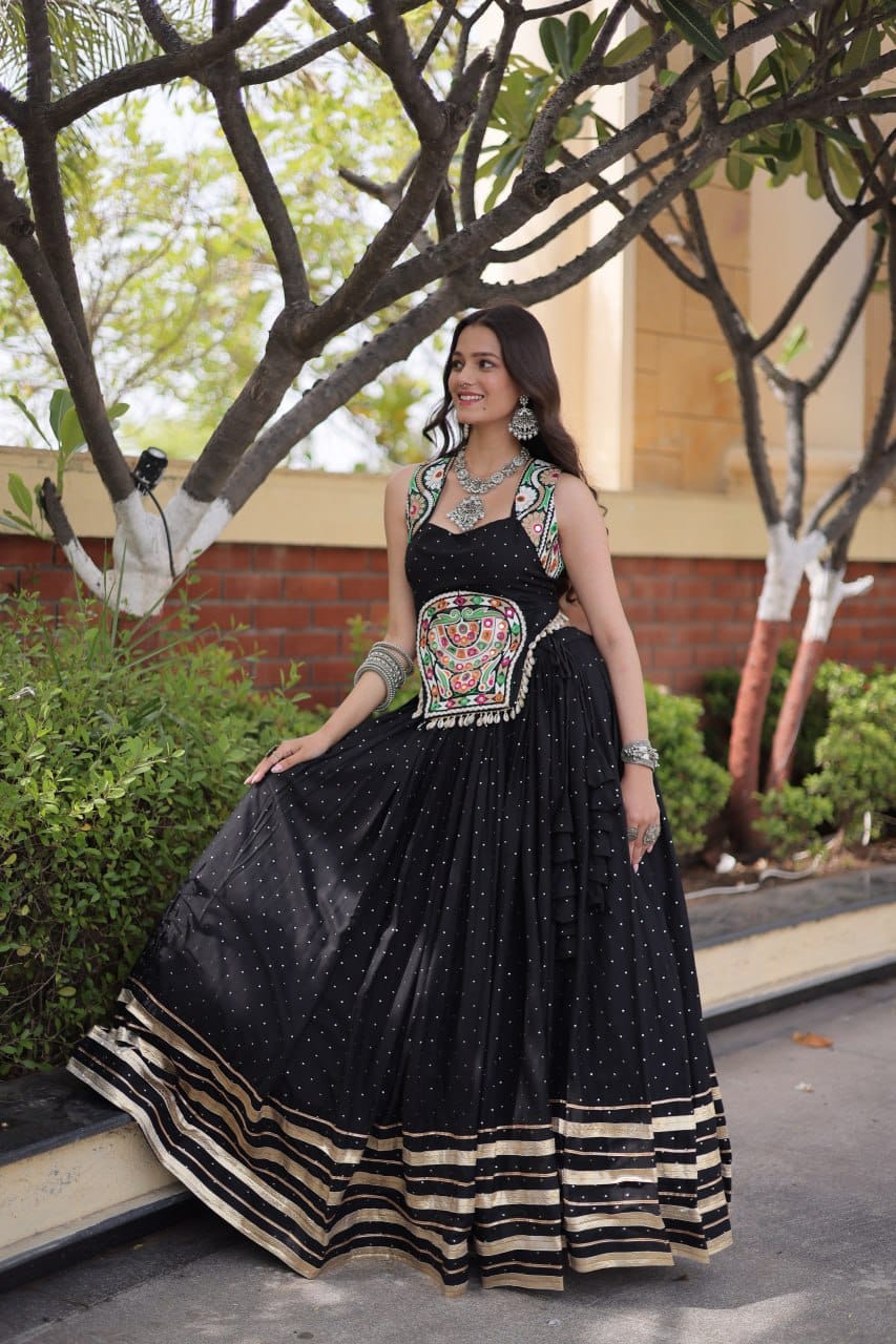 14KG Reyon Mukesh Work Lehenga Choli