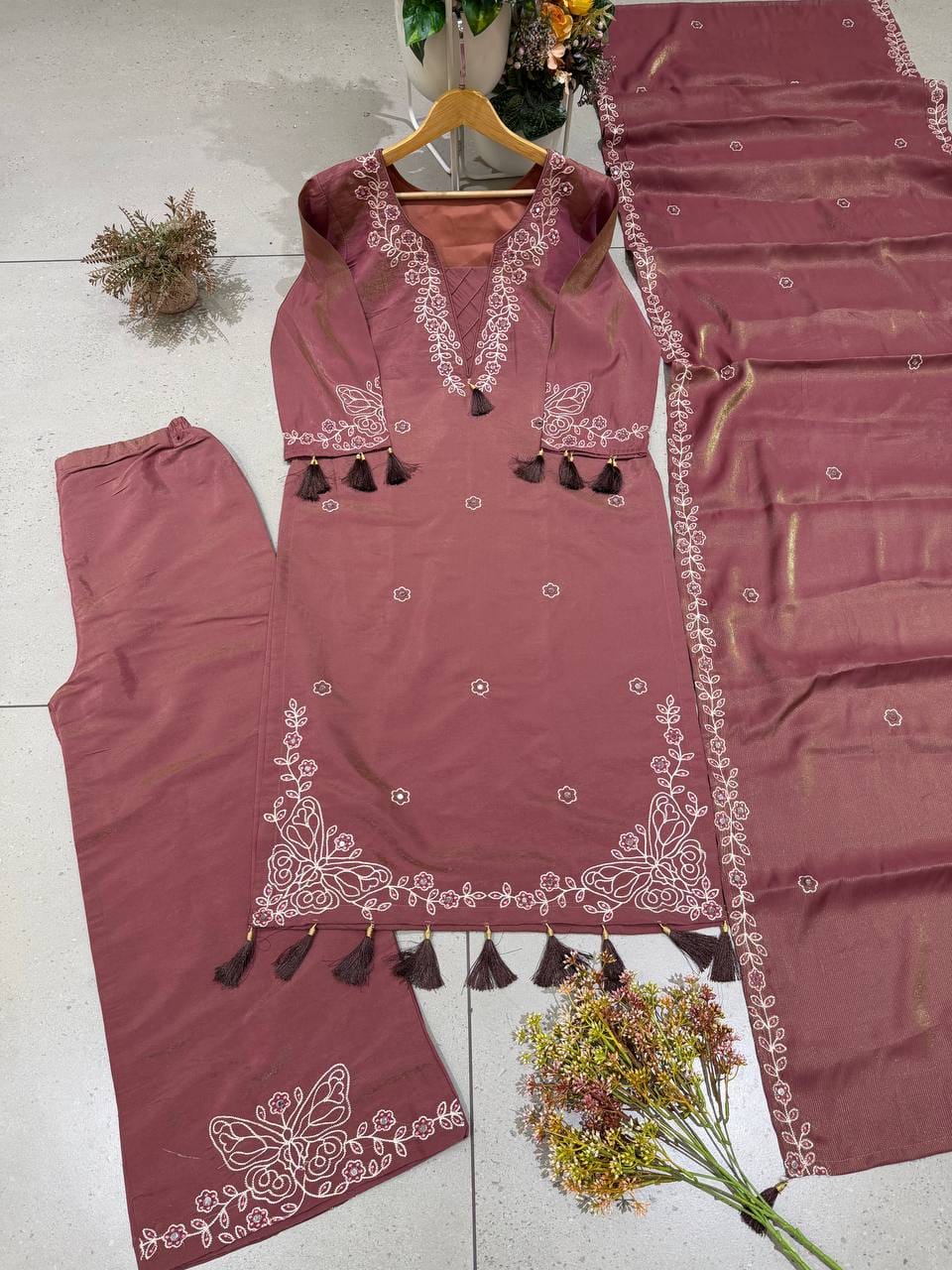 Leo Denting Mirror Work Suit Set