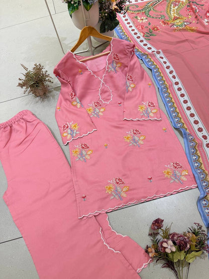 Mul Chanderi Embroidered Set